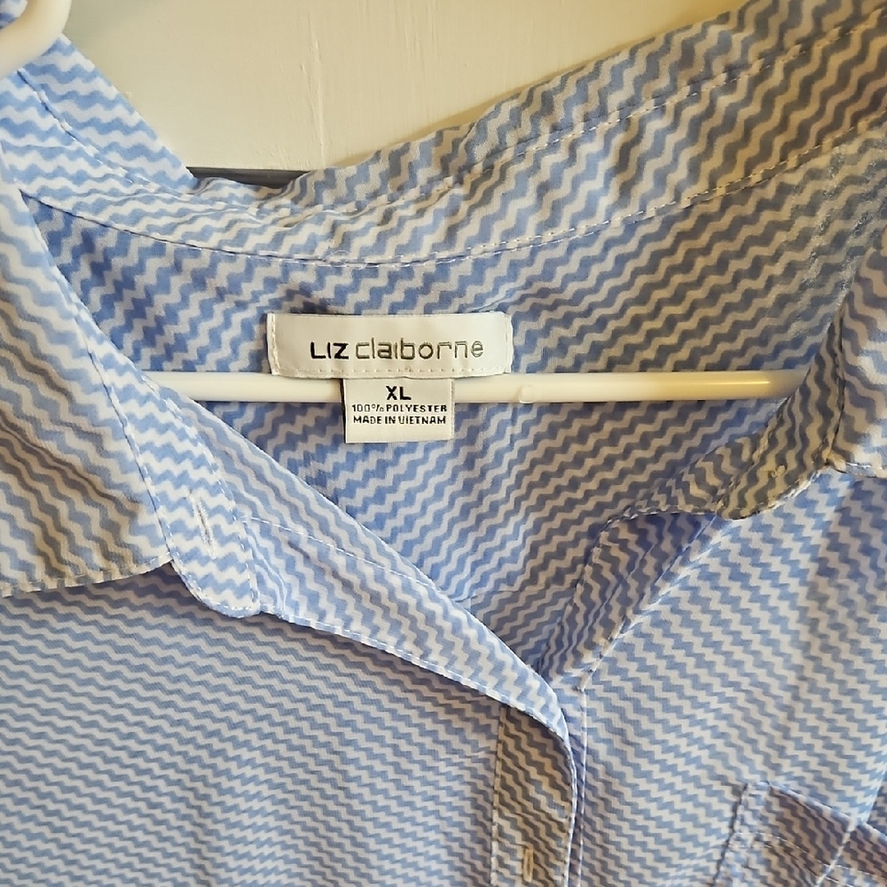 Blue Striped Sleeveless Women's Top - Picture 2 of 6